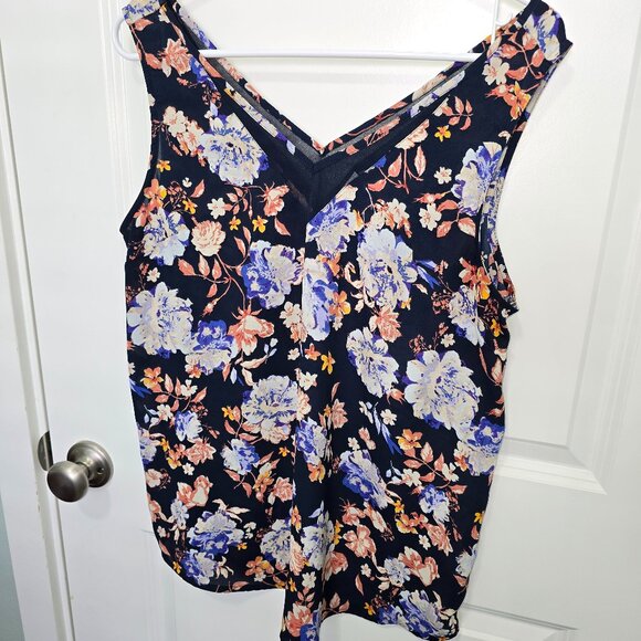 Maurices Tank Top Navy Blue Floral Size Medium Sheer Neckline Accent - Picture 1 of 5